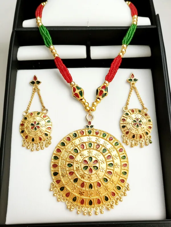 BG_GOLD_Assamese_Traditional_Copper_Based_Red_Green__Japi_Monimala_Tassel_Jewellery_set