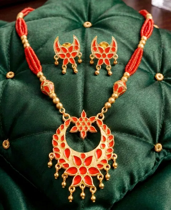 BG_GOLD_Assamese_Traditional_Copper_Based_Red_Jun_Monimala_Tassel_Jewellery_Set