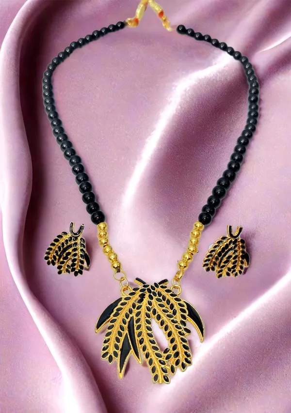 Assamese_Traditional_Copper_Based_Black_Kopou_Phool_Mini_Tassel_Jewellery_Set
