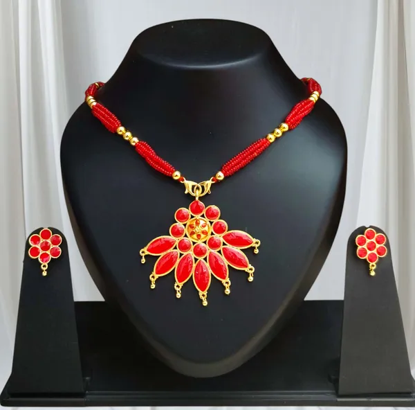 Assamese_Traditional_Copper_Based_Red_Meenakari_Locket_Tassel_Jewellery_Set