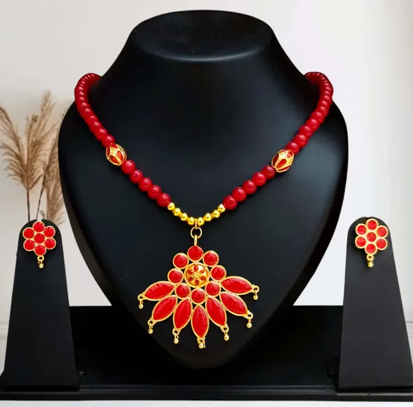 Assamese_Traditional_Copper_Based_Red_Meenakari_Locket_Ball_Moni_Tassel_Jewellery_Set