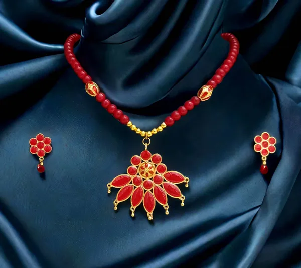 Assamese_Traditional_Copper_Based_Red_Meenakari_Locket_Ball_Moni_Tassel_Jewellery_Set