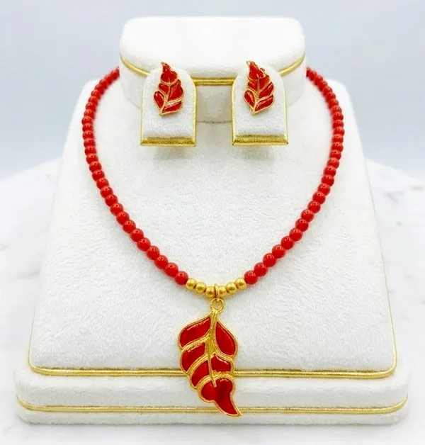 BG_GOLD_Assamese_Traditional_Copper_Based_Red_Patti_Moni_Tassel_Jewellery_Set