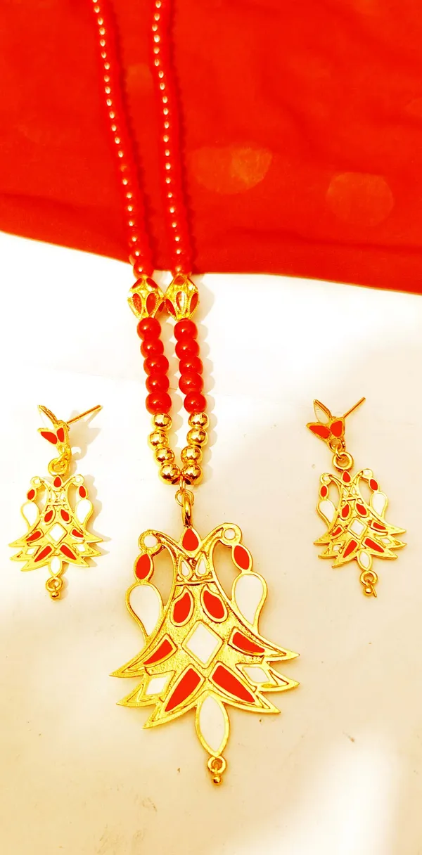 Assamese_Traditional_Copper_Based_Red_White_Meenakari_Henpata_Jewellery_Set