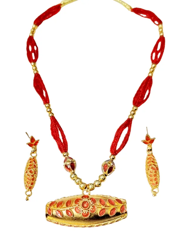 Assamese_Traditional_Copper_Based_Red_Dholbiri_Ball_Tassel_Jewelry_Set