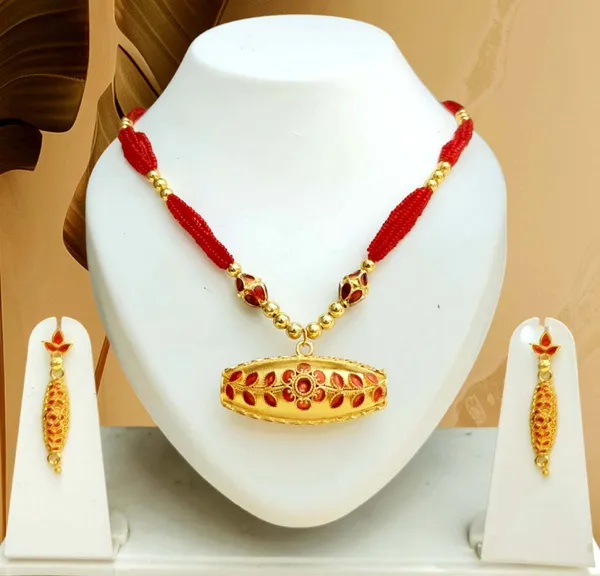Assamese_Traditional_Copper_Based_Red_Dholbiri_Ball_Tassel_Jewelry_Set