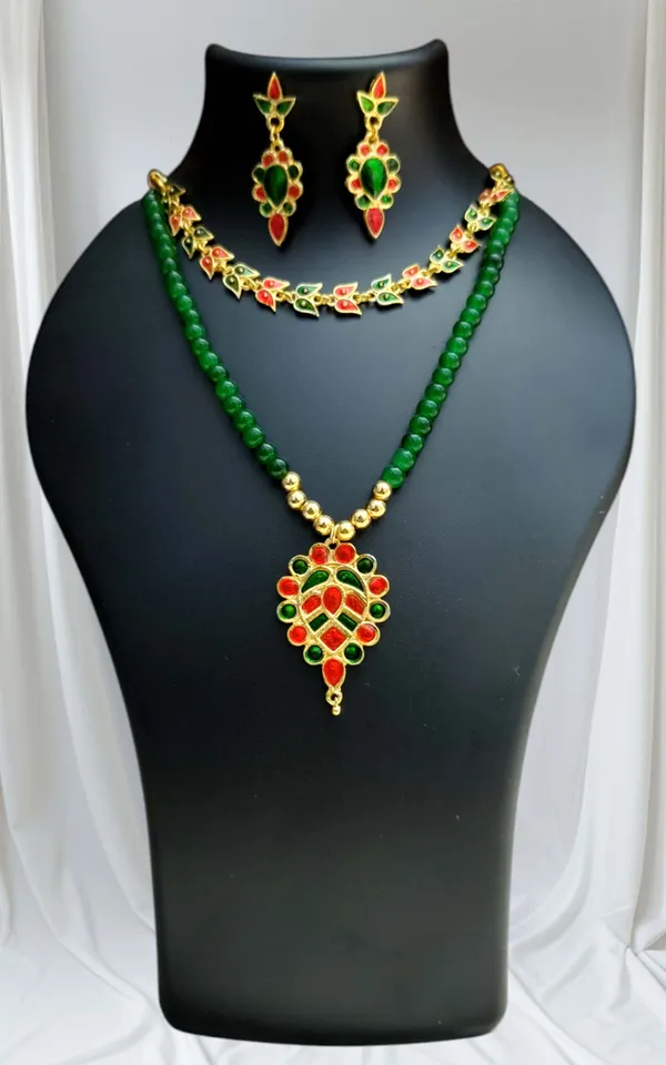 Assamese_Traditional_Copper_Based_Red_Green_Dugdugi_Mini_Tassel_Combo_Jewellery_Set