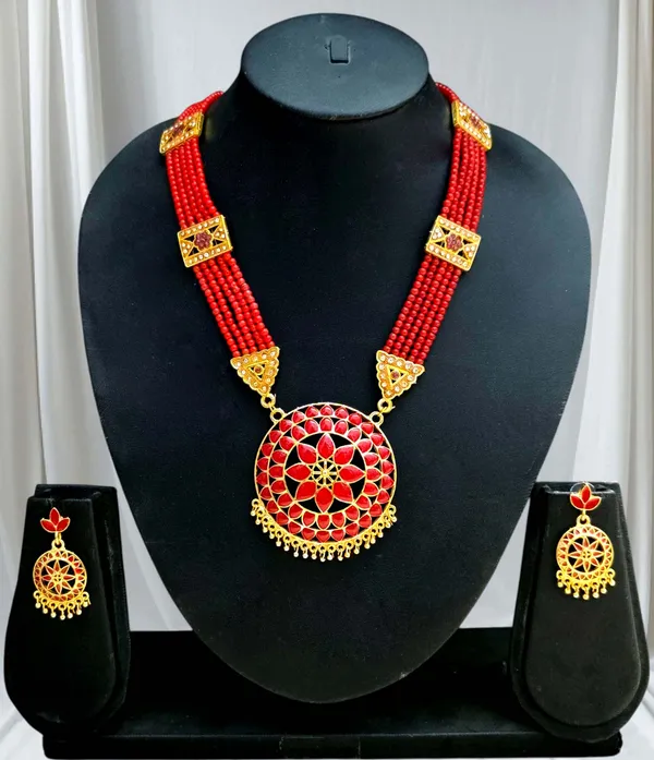 Assamese_Traditional_Copper_Based_Red_Japi_Diamond_Tassel_Jewellery_Set