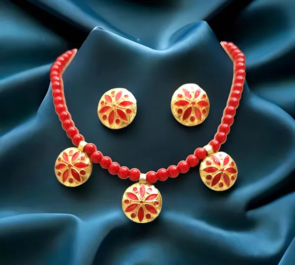 Assamese_Traditional_Copper_Based_Red_Meenakari_Golpata_Set