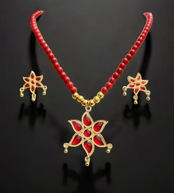 Assamese_Traditional_Copper_Based_Star_With_Red_Moti_Jewellery_Set