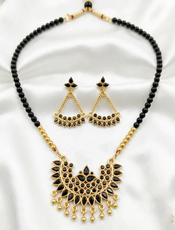 BG_GOLD_Assamese_Traditional_Copper_Based__Black_Junbiri_Moni_Tassel_Jewellery