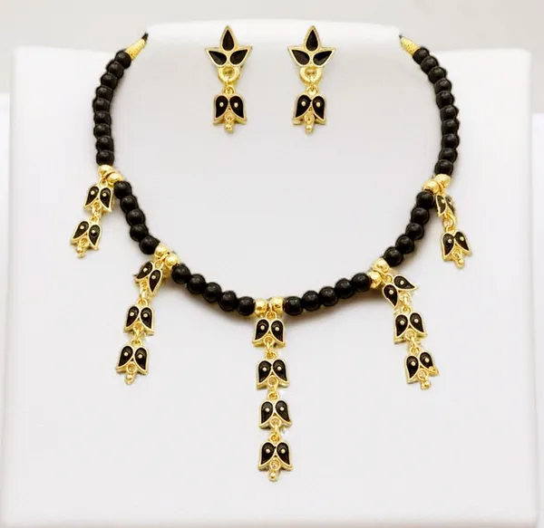 Assamese_Traditional_Copper_Based_Black_Leaf_Design_Golpata_Jewellery_Set