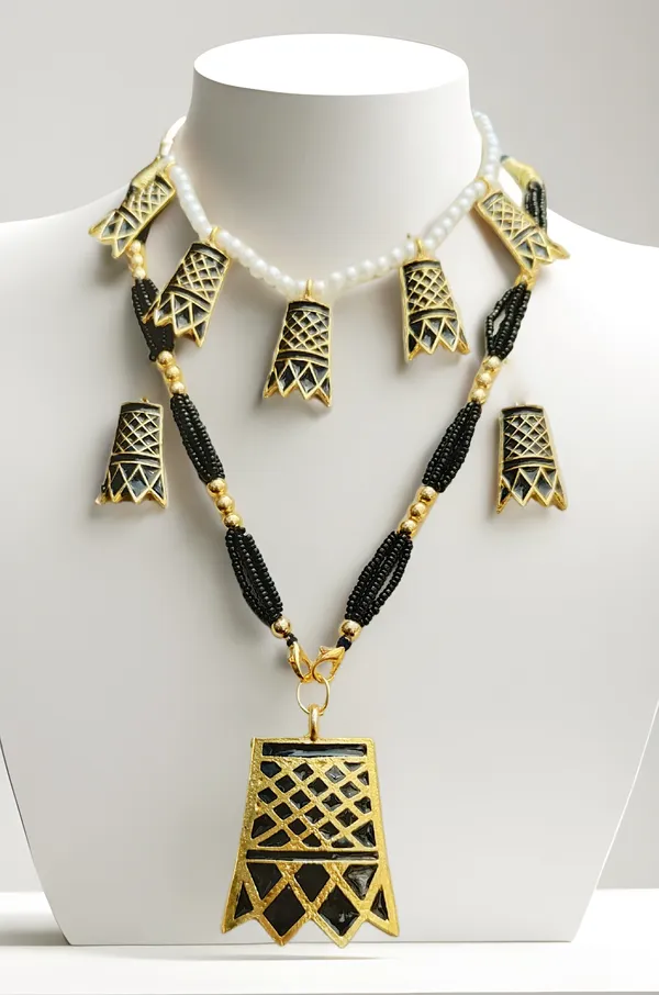 Assamese_Traditional_Copper_Based_Black_Meenakari_Thuriya_Combo_Set