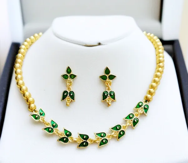 Bggold_Assamese_Traditional_Copper_Based_Green_Leaf_Design_With_Golden_Ball_Golpata_Jewellery_Set