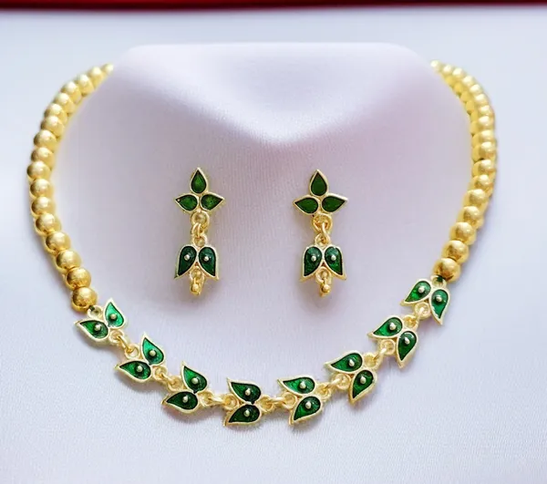 Bggold_Assamese_Traditional_Copper_Based_Green_Leaf_Design_With_Golden_Ball_Golpata_Jewellery_Set