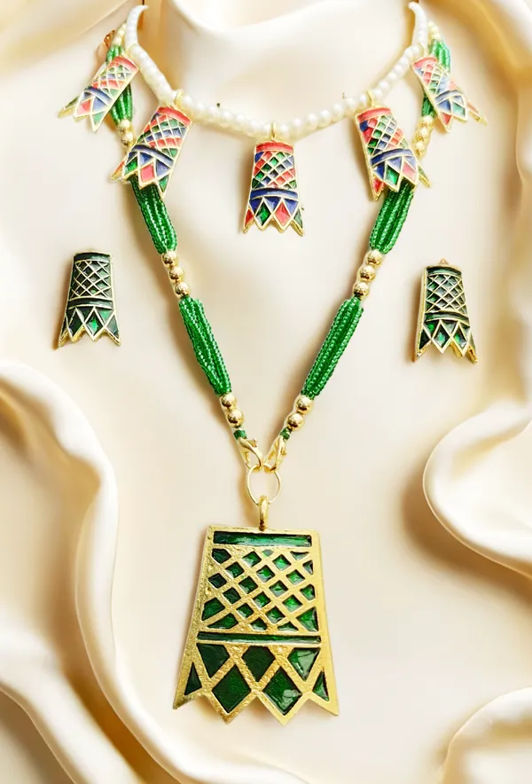 Assamese_Traditional_Copper_Based_Green_Meenakari_Thuriya_Combo_Set