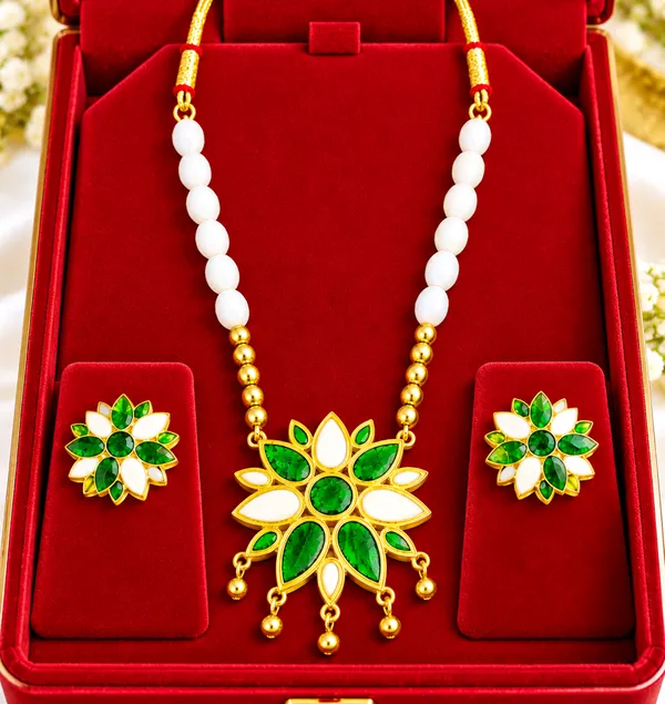 BG_GOLD_Assamese_Traditional_Copper_Based__Green_White__Ful__white_Ball_Jewellery_Set