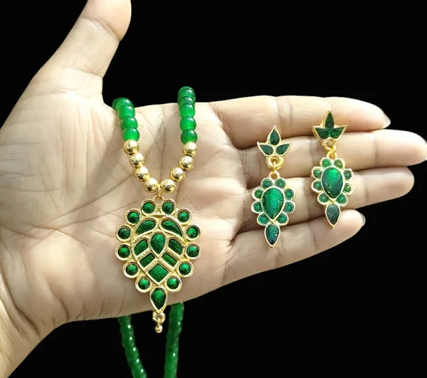 Assamese_Traditional_Copper_Based_Green_Dugdugi_Mini_Tassel_Combo_Jewellery_Set