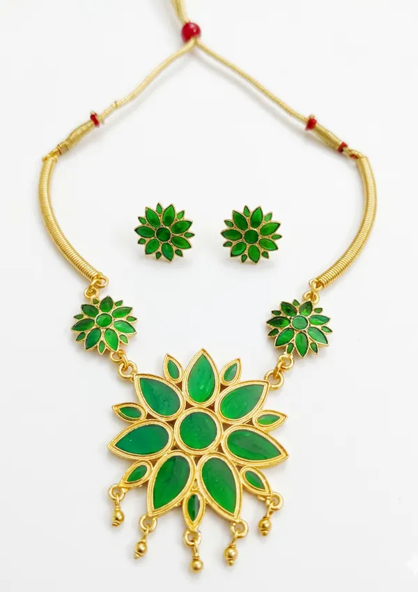 BG_GOLD_Assamese_Traditional_Copper_Based__Green__Ful_Pipe_Jewellery_Set