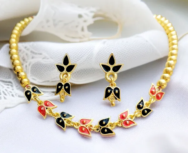 Assamese_Traditional_Copper_Based_R-B_Leaf_Design_With_Golden_Ball_Golpata_Jewellery_Set