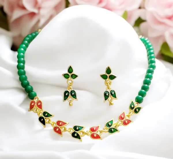 Assamese_Traditional_Copper_Based_R-G_Leaf_Design_With_Golden_Ball_Golpata_Jewellery_Set