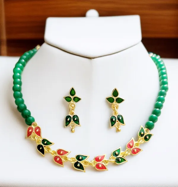 Assamese_Traditional_Copper_Based_R-G_Leaf_Design_With_Golden_Ball_Golpata_Jewellery_Set