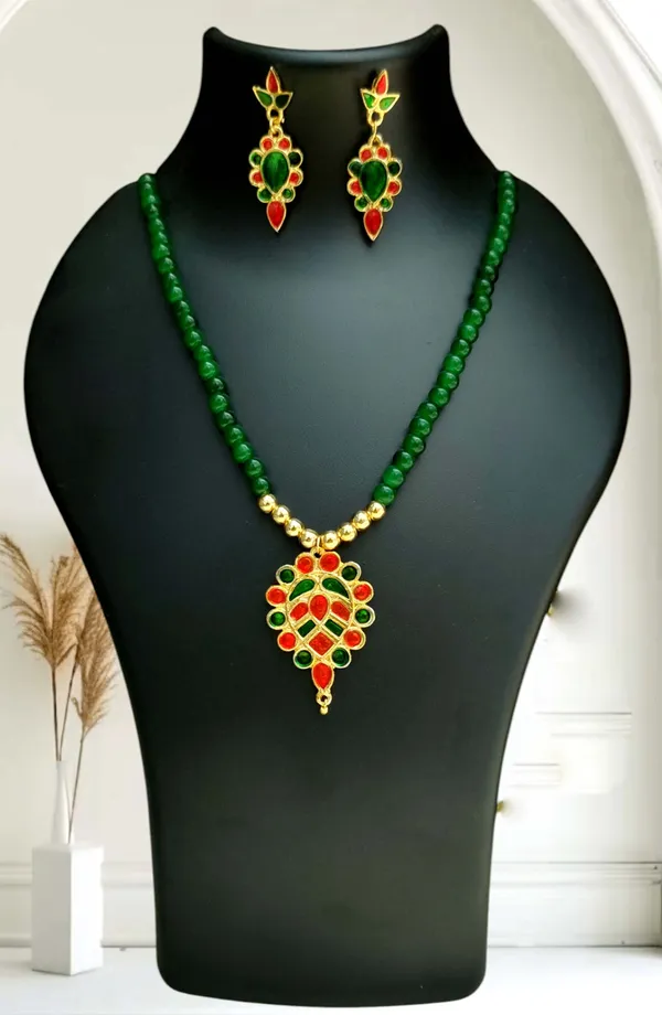 Assamese_Traditional_Copper_Based_Red_Green_Dugdugi_Moni_Tassel_Jewellery_Set