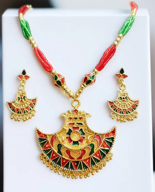 BG_GOLD_Assamese_Traditional_Copper_Based__Red_Green__Meenakari_2_Ball_Tassel_Jewellery_Set