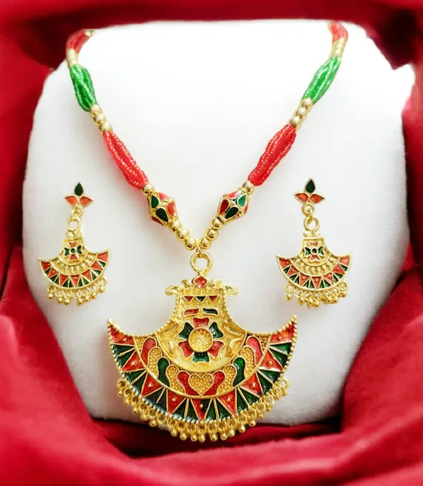 BG_GOLD_Assamese_Traditional_Copper_Based__Red_Green__Meenakari_2_Ball_Tassel_Jewellery_Set