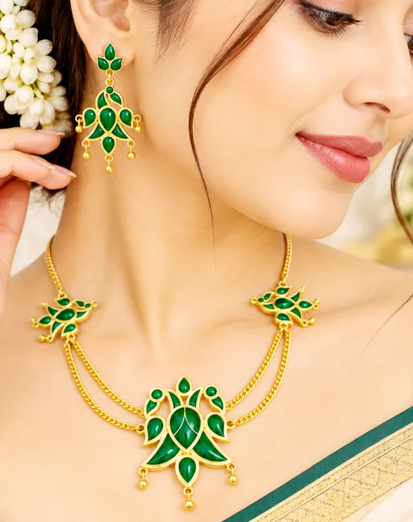 BG_GOLD_Assamese_Traditional_Copper_Based__Red_Henpata__chain_Jewellery_Set