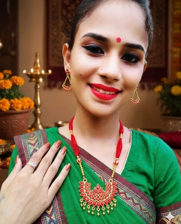 BG_GOLD_Assamese_Traditional_Copper_Based__Red_Junbiri_Monimala_Tassel_Jewellery