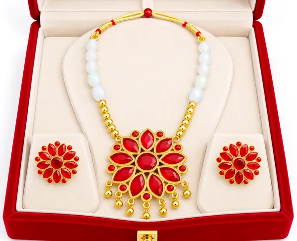 BG_GOLD_Assamese_Traditional_Copper_Based__Red__Ful__White_Ball_Jewellery_Set