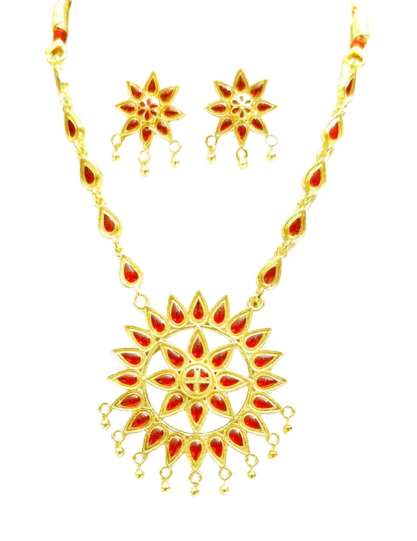 Assamese_Traditional_Copper_Based_Sunflower-Shaped_Red_Jewellery_Set