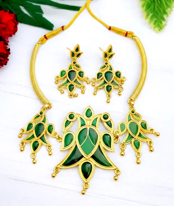 Assamese_Traditional_Copper_Green_Meenakari_Henpata_Pipe_Jewllery_Set