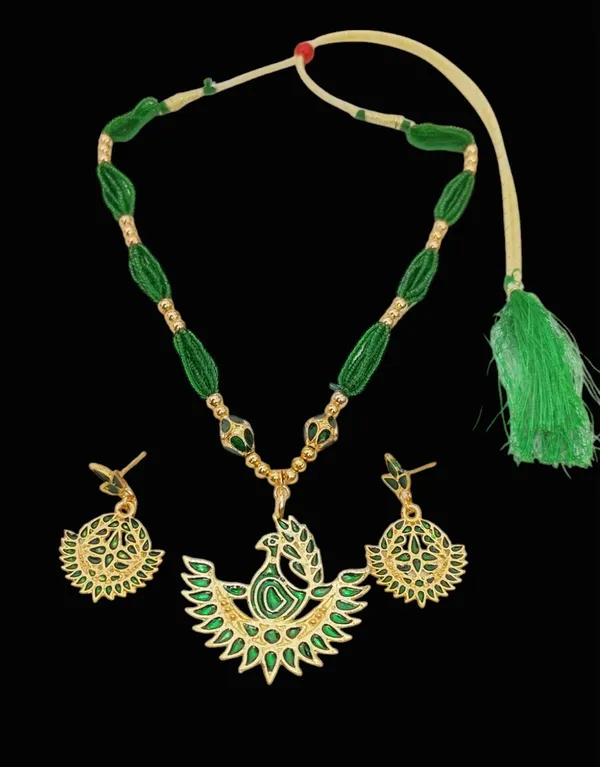 Assamese_Traditional_G_Meenakari_Mayur_Design_Ball_Tassel_Jewellery_Set