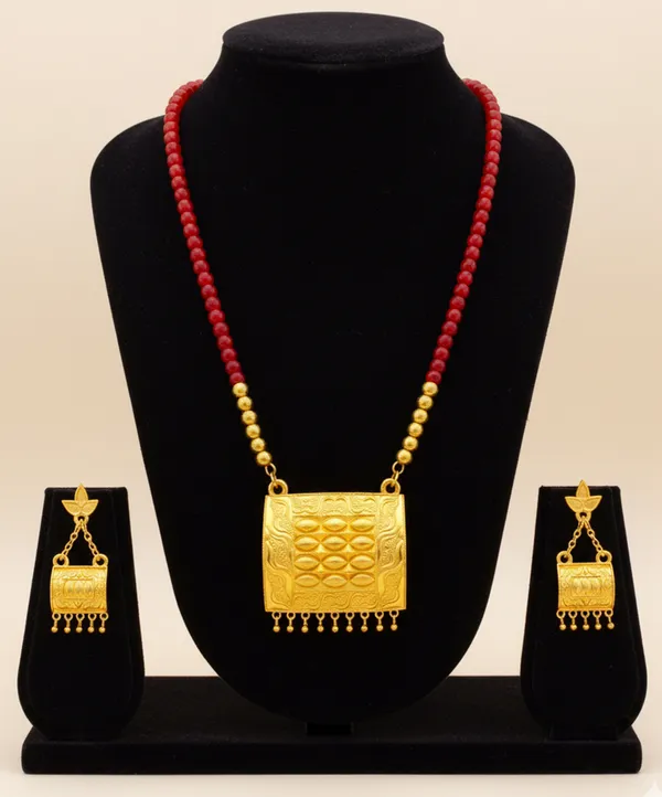 Assamese_Traditional_Golden_Biskut_Red_Moni_Tassel_Jewellery_Set