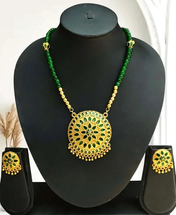 Assamese_Traditional_Green_Japi_Ball_Moni_Tassel_Jewellery_Set