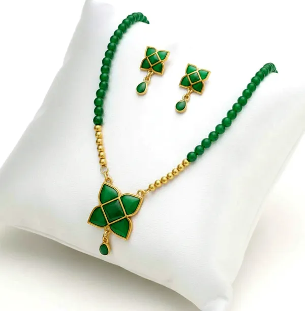 BG_GOLD_Assamese_Traditional__Copper_Based_Green_Square_Moni_Tassel_Jewellery_Set