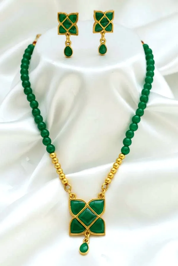 BG_GOLD_Assamese_Traditional__Copper_Based_Green_Square_Moni_Tassel_Jewellery_Set