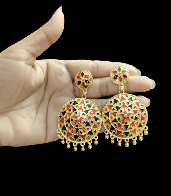 Assamese_Traditional_Mult_Big_Japi_With_Goti_Chain