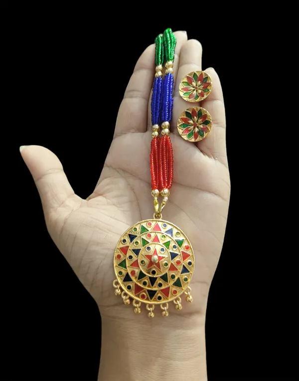 Assamese_Traditional_Multi_Japi_With_Tassel_Jewellery_Set