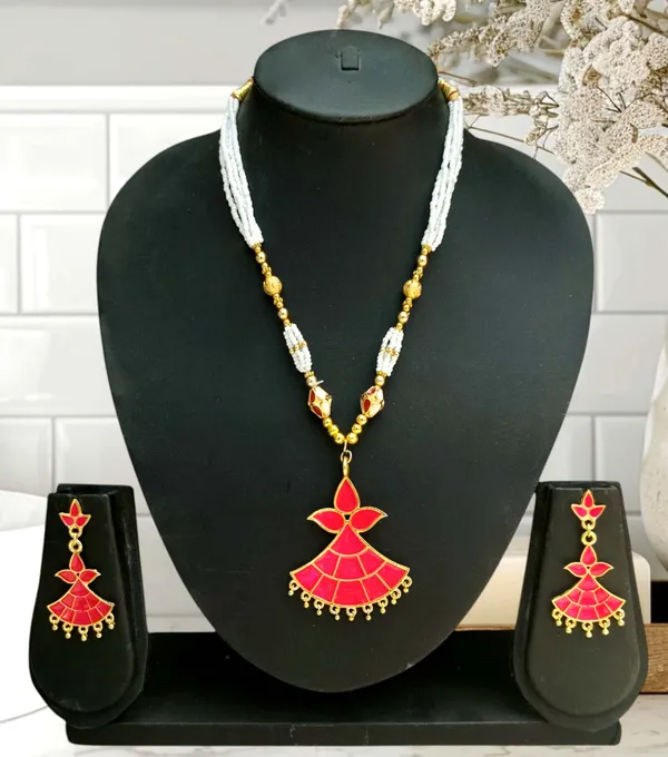 Assamese_Traditional_Pink_Locket_Ball_Jewellery_Set