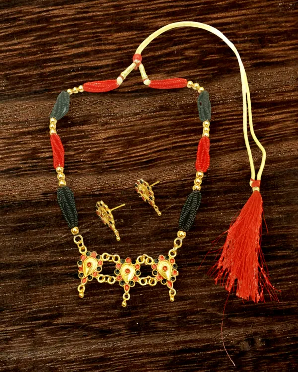 Assamese_Traditional_Red_Black_Dugdugi_Golpata_With_Tassel_Jewellery_Set