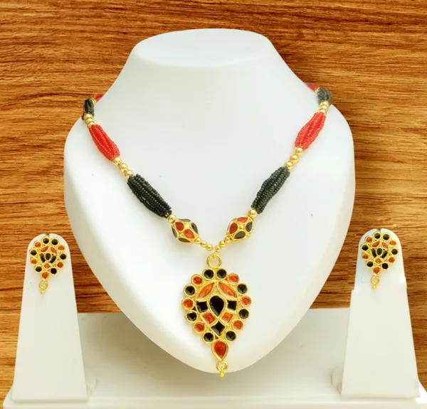Assamese_Traditional_Red_Black_Dugdugi_Monimala_Tassel_Jewellery_Set