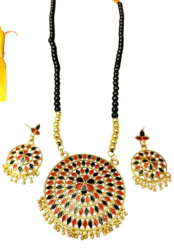 Assamese_Traditional_Red_Black_Japi_Moni_Tassel_Jewellery_Set