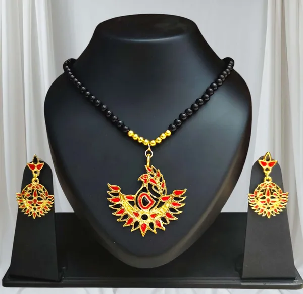 Assamese_Traditional_Red_Black_Meenakari_Mayur_Design_Monitassel_Jewellery_Set