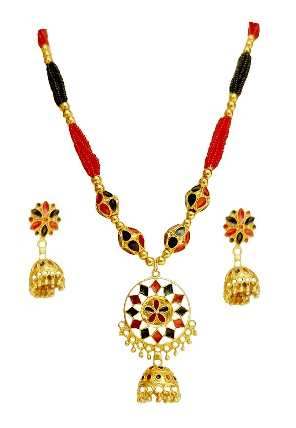 Assamese_Traditional_Red_Black_Small_Japi_With_4_Monimala_Tassel_Jewellery_Set