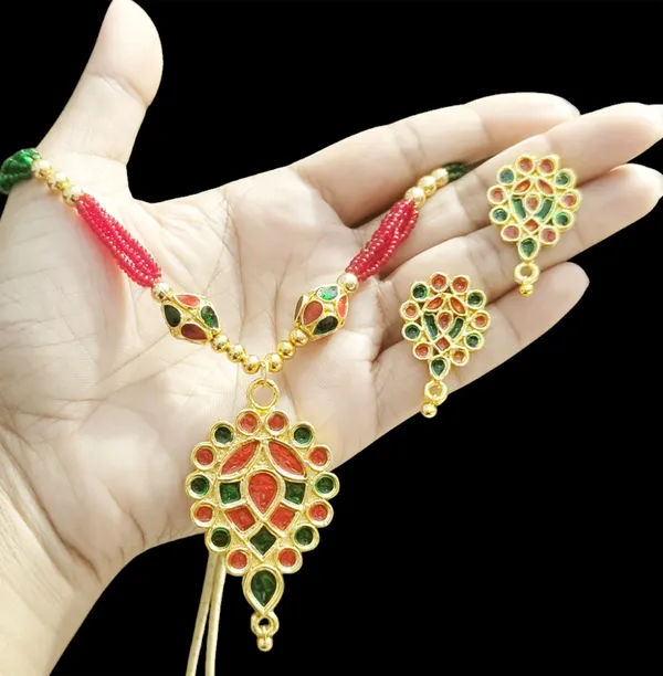 Assamese_Traditional_Red_Green_Dugdugi_Monimala_Tassel_Jewellery_Set