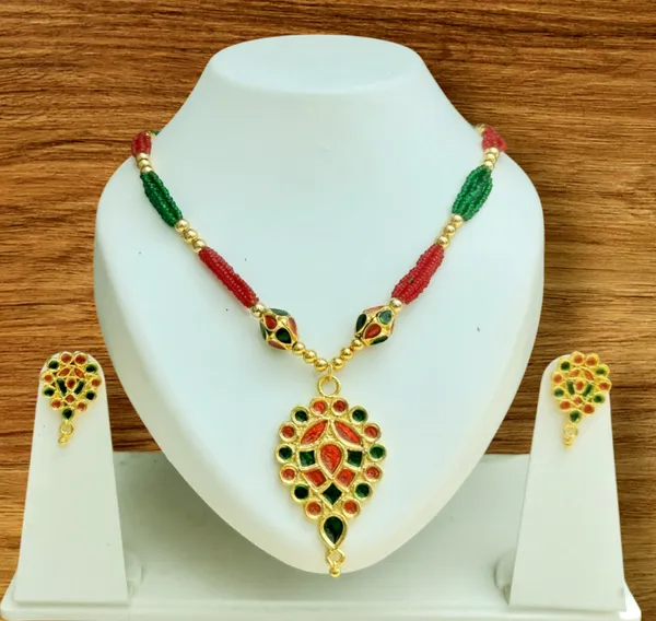 Assamese_Traditional_Red_Green_Dugdugi_Monimala_Tassel_Jewellery_Set