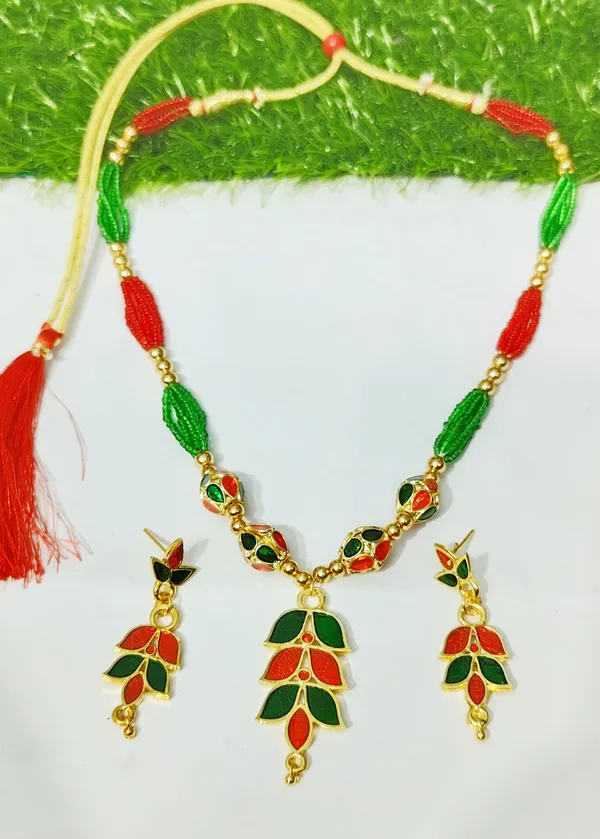 Assamese_Traditional_Red_Green_Patti_4Monimala_Tassel_Jewellery_Set